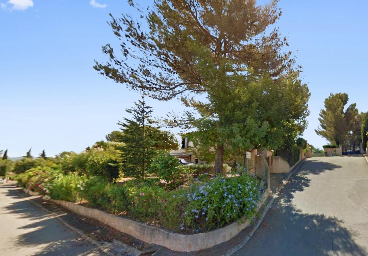 Villa Avec Piscine A Saint-Raphael Et Vue Sur La Montagne Exterior foto